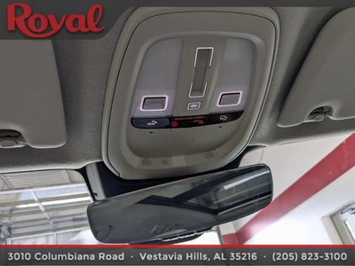 2024 Volvo XC40 Plus Dark Theme