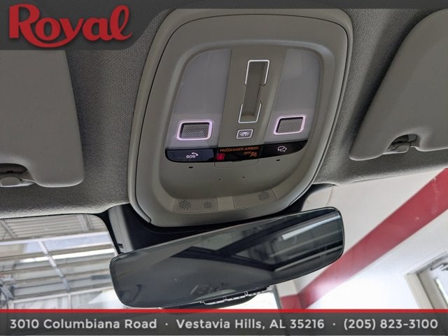 2024 Volvo XC40 Plus Dark Theme