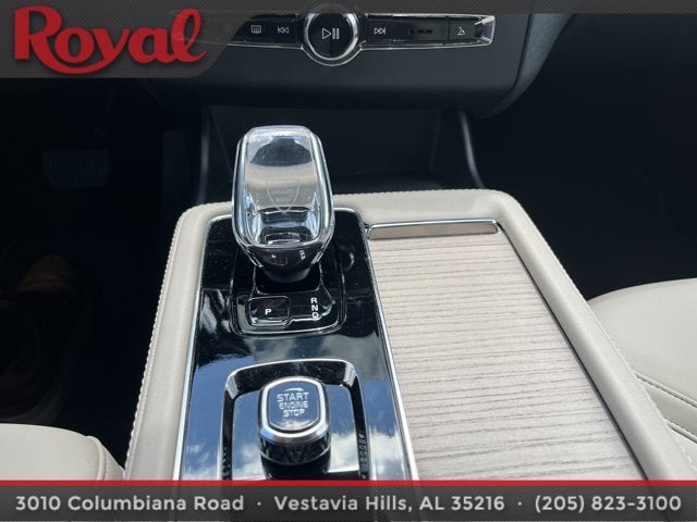 2025 Volvo XC90 Core